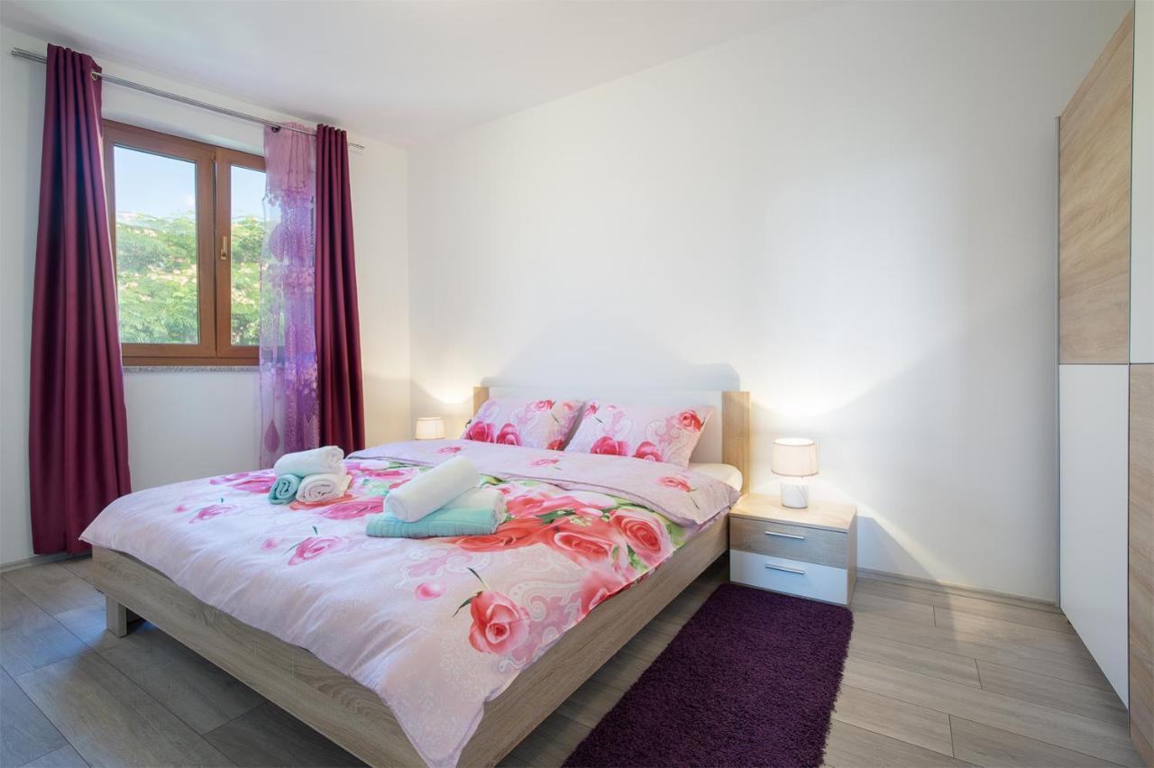 Kaylie Apartment 普拉 外观 照片